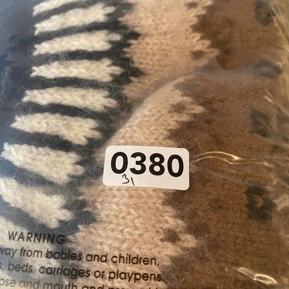 Vintage Peruvian Handmade Alpaca Sweater Traditional Knit Design - Picture 10 of 10